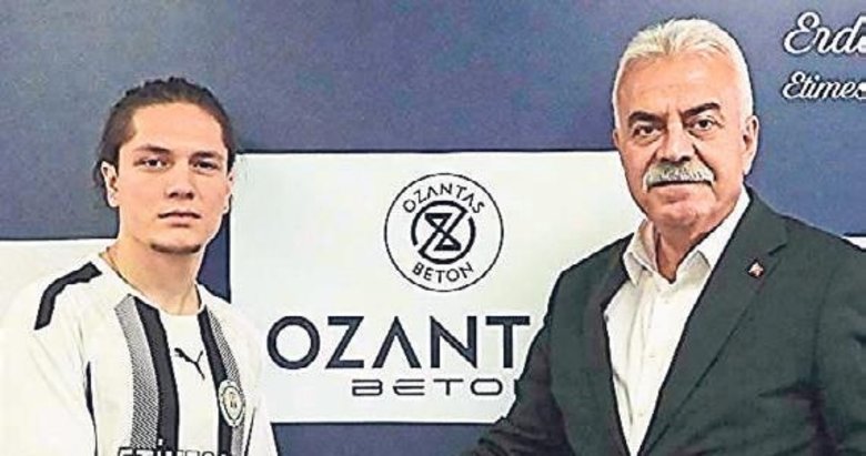 Akhisarlı Tunahan Etimesgut’a gitti