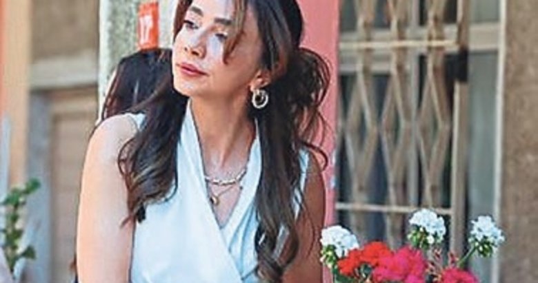 Öykü Gürman Fahriye’yi anlattı: Fedakar bir anne