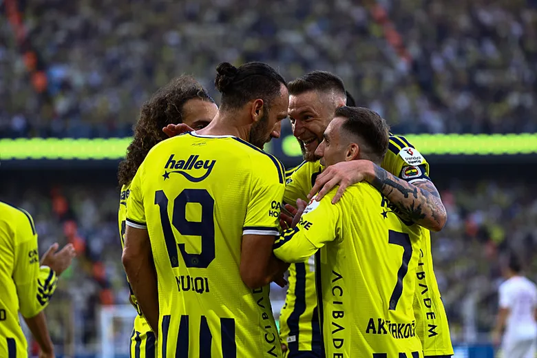 fenerbahce-bayrami-1790011084940.png