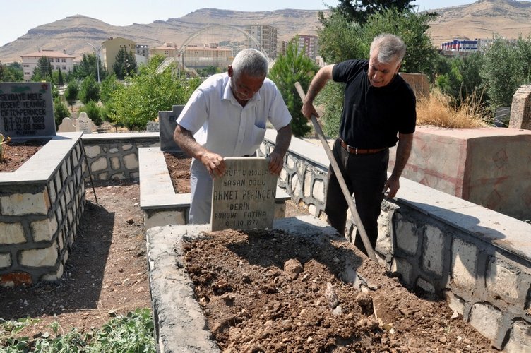 Vasiyeti 42 yıl sonra gerçekleşti! İzmir’deki mezarı Mardin’e taşındı