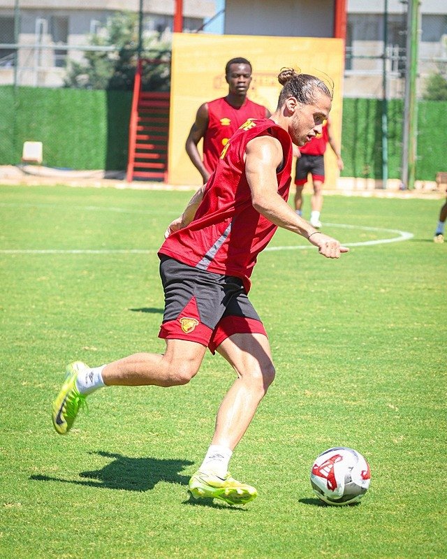 Göztepe hazırlıkları tamamladı! Yarın Fatih Karagümrük ile karşılaşacak