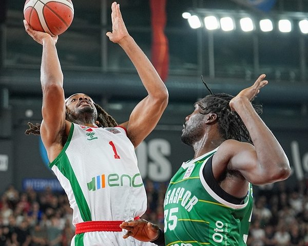 izmirde-buyuk-sevinc-karsiyaka-basket-mucizeyi-gerceklestirdi-1778426978772.jpeg