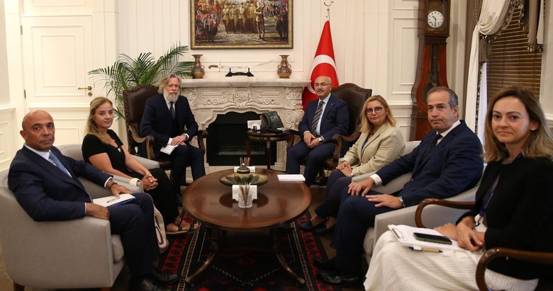 İsveç’in İstanbul Başkonsolosu Ericson’dan İzmir Valisi Köşger’e ziyaret