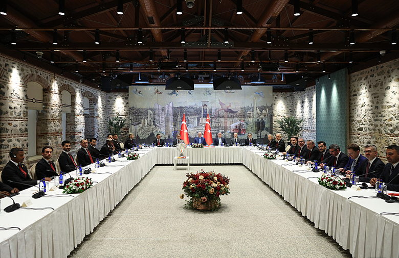 victor-osimhenden-baskan-erdogana-sizinle-sahsen-tanismak-icin-kupayi-kazanmaliyiz-1779118047471.png