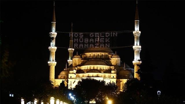 Ramazan ne zaman başlıyor? İlk teravih hangi gün? 2022 Ramazan imsakiyesi... İl il iftar saatleri...