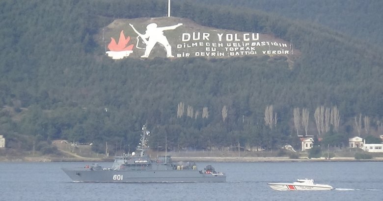 Rusya mayın tarama gemisi, Çanakkale Boğazı’ndan geçti