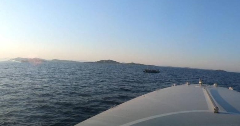 Türk kara sularına itilen 53 düzensiz göçmen kurtarıldı