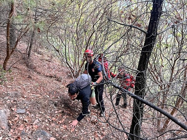 izmirde-terapi-ormanlarinda-kabus-dolu-anlar-3-genc-kurtarildi-1759203990749.jpeg