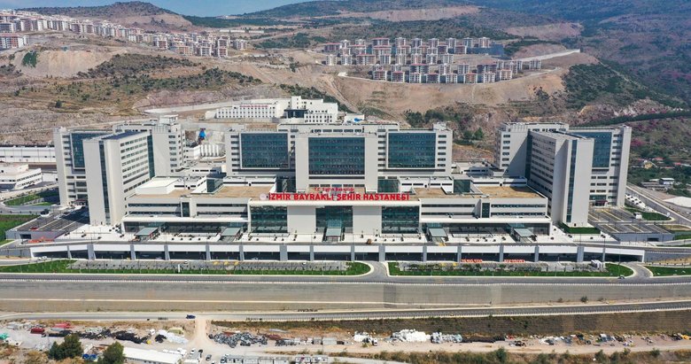 Şehir Hastanesi’ne giden yol çileye dönüştü