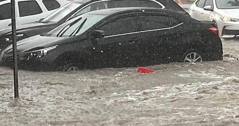 Yağış ve fırtına Çanakkale’yi yıktı geçti! Her şey 10 dakika içinde oldu