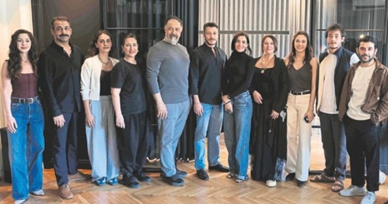 Mercan Köşk’ün kadrosu okuma provasında buluştu