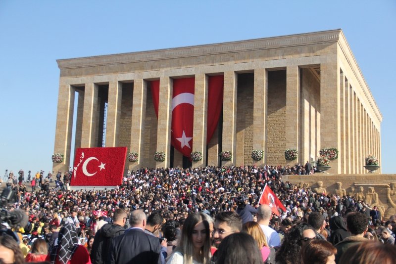 Atatürk’ün vefatının 81. yılında Anıtkabir ziyaretçi akınına uğradı