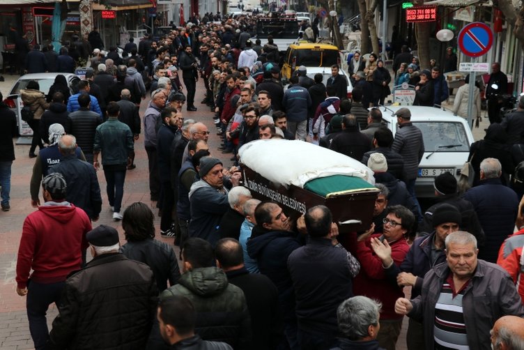 İzmir’de gelinlikle son yolculuğuna uğurlandı