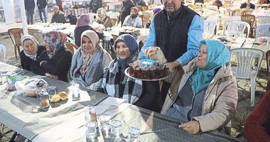 Denizli’de iftar yemeklerini erkekler hazırlıyor