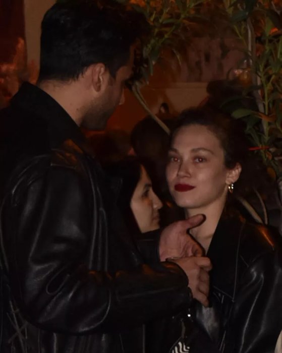 Birlikte oldukları iddia edilen Ekin Mert Daymaz ve Melisa Şenolsun yine birlikte görüntülendi