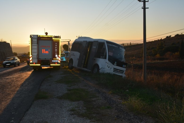 Ayvalık’ta bozuk yol ve güneş kazaya neden oldu