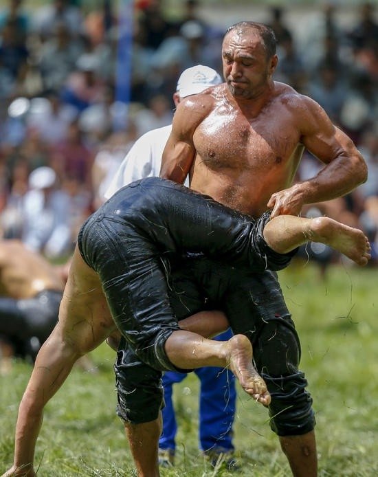 500 pehlivandan Denizli’ye çıkarma