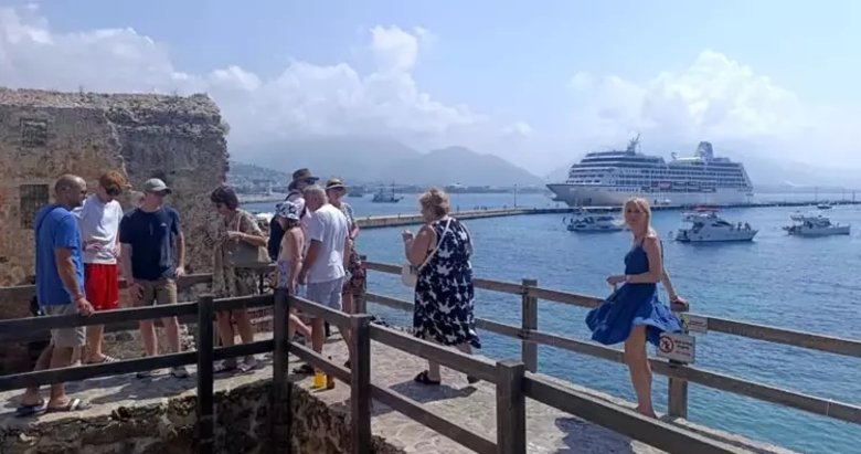 Kruvaziyer turizmi 12 yılın zirvesinde: 9 ayda 1 milyon 710 bin 454 yolcu taşıdı