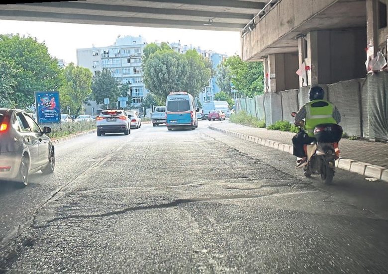 Ege’yi vuran selin izleri tazeliğini koruyor