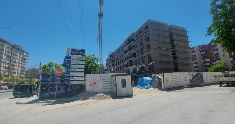 İzmir’de depremde yıkılan binaların yerinde yenileri yükseliyor