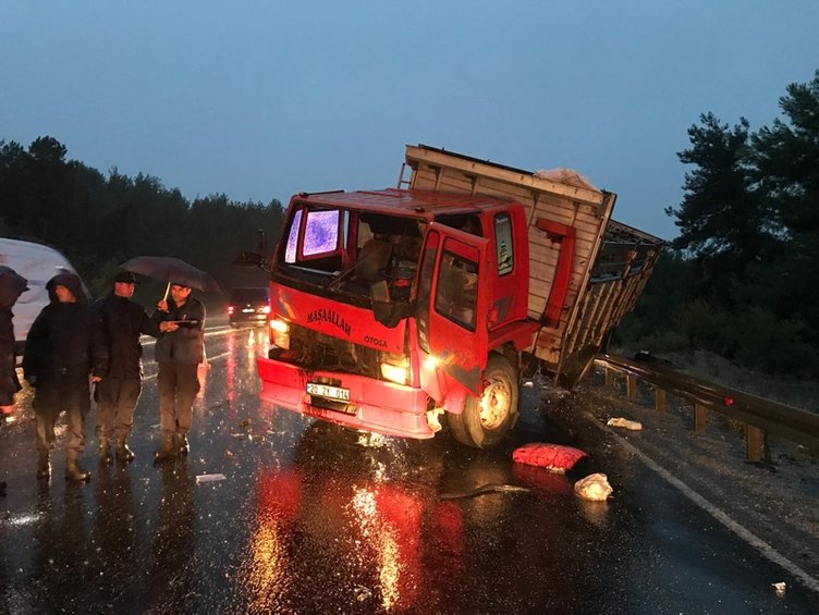 Denizli Pamukkale’de trafik kazası: 1 ölü, 2 yaralı