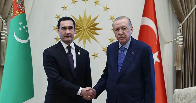 Başkan Erdoğan Türkmenistan Devlet Başkanı Serdar Berdimuhammedov’la görüştü