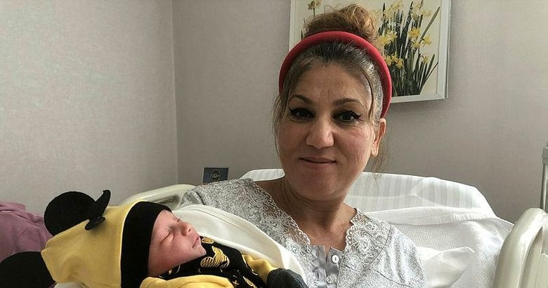İzmir’de polis eskortu eşliğinde doğuma giden anne: Bebeğime bir şey olacak diye çok korktum