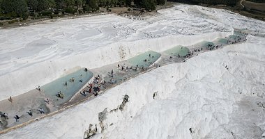 Pamukkale’ye tatilci akını! 2 milyona yakın turist ziyaret etti