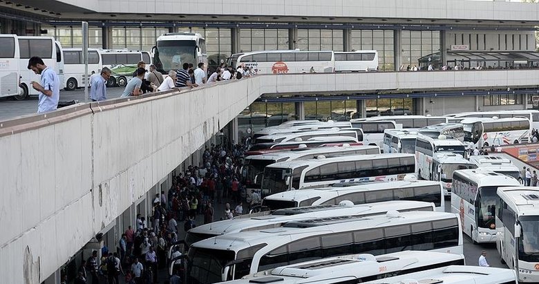 Üzerine kaynar su dökülen yolcuya 26 bin lira ödenecek