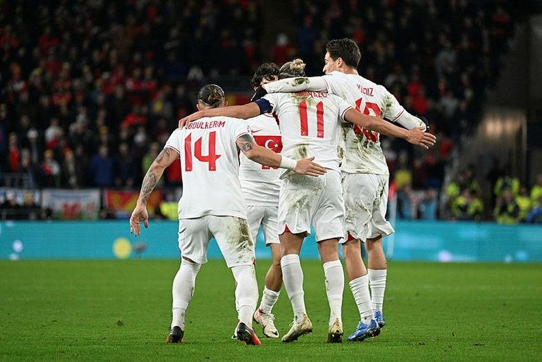 Başkan Erdoğan’dan A Milli Futbol Takımı’na tebrik telefonu