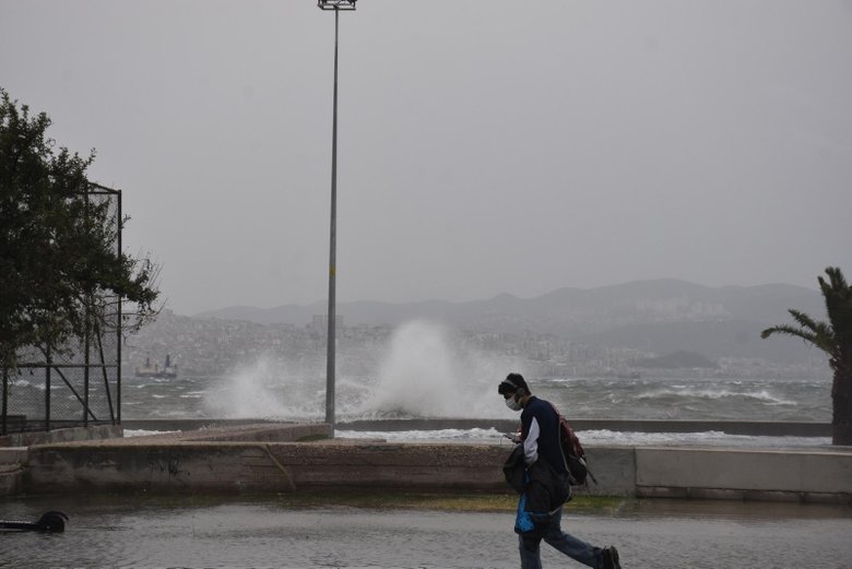 Meteoroloji’den İzmir’e fırtına ve zirai don uyarısı! Fırtına etkisini ne zaman kaybedecek?