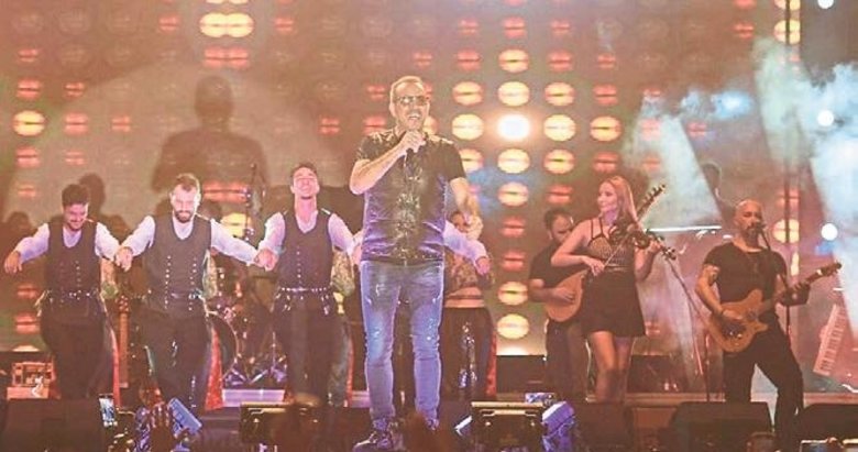 IEF Çim Konserleri’nde finali Haluk Levent yaptı