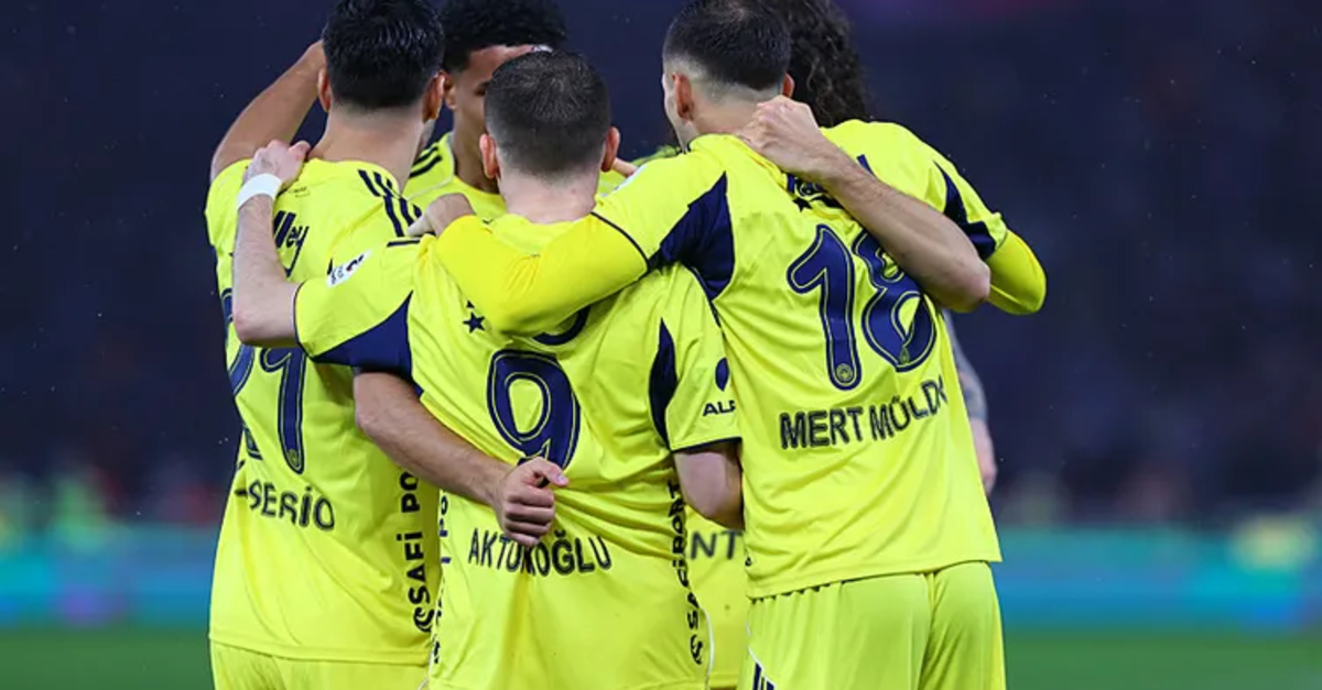 Avrupa'dan talipleri var! Fenerbahçe'den ayrılıyorlar mı?