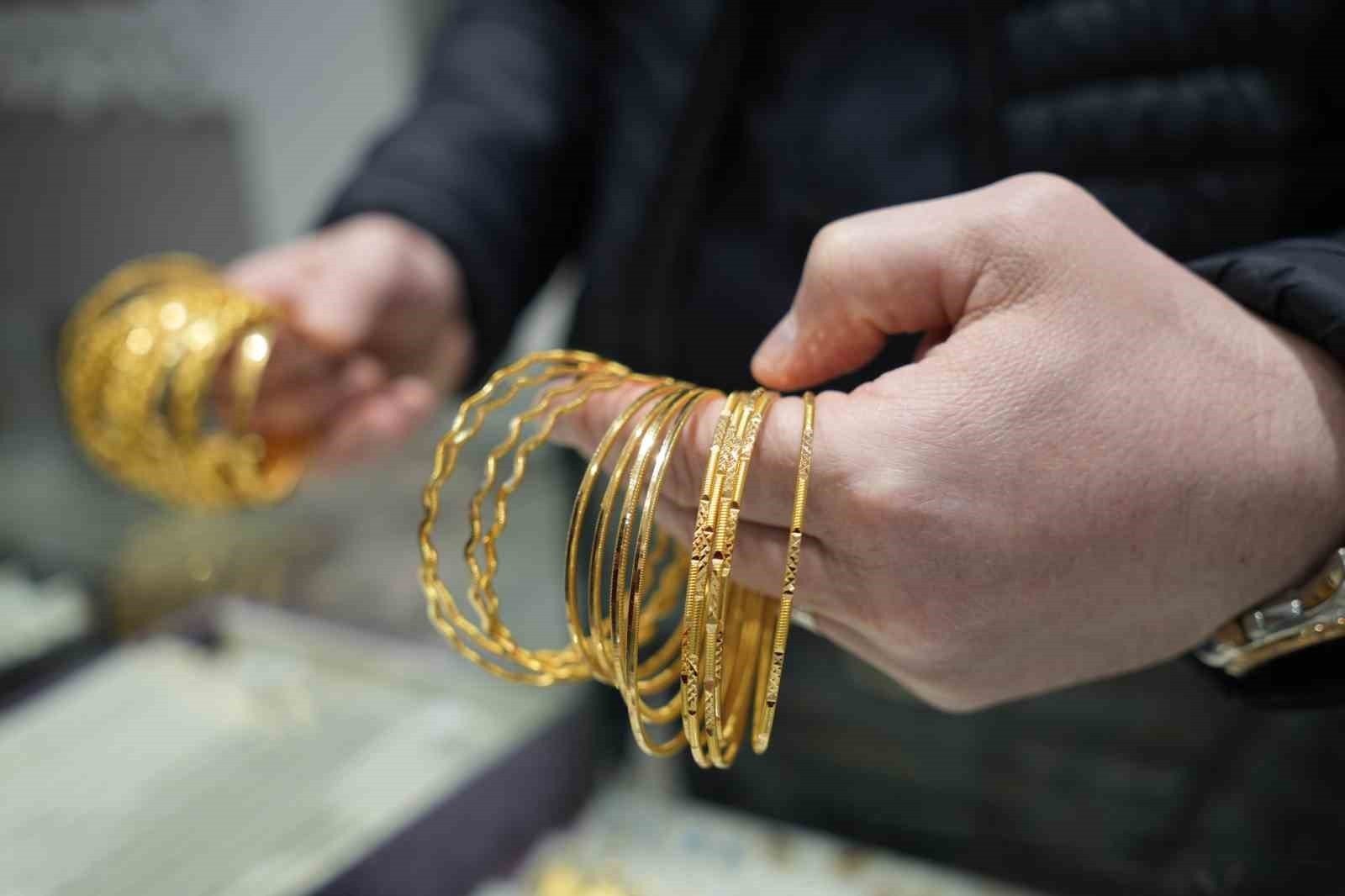 Kocaeli'de dehşete düşüren cinayet! Evinin mutfağında kanlar içinde bulunmuştu! Komşusunu 2 bilezik için öldürmüş… Katili o detay ele verdi!