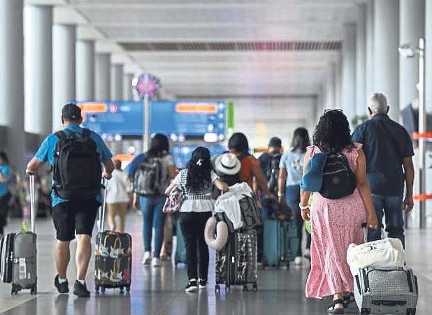 Turizmde hedef 64 milyar dolar