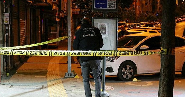 İzmir’de sokak ortasında dehşet! Bıçaklı, silahlı saldırıya uğradı