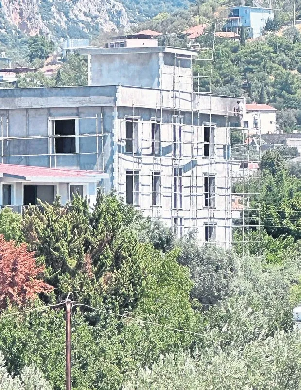 koruma-havzasina-apartman-diktiler-1787166080681.jpeg
