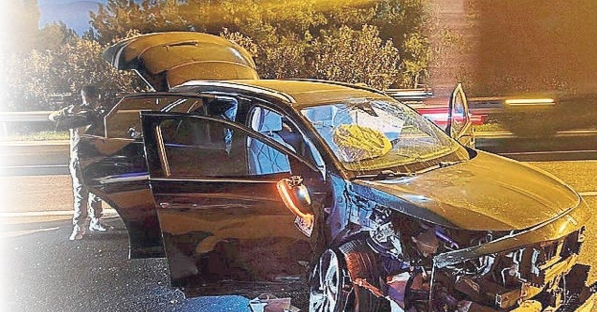 Buca’da iki otomobilin çarpıştığı kazada 7 yaralı