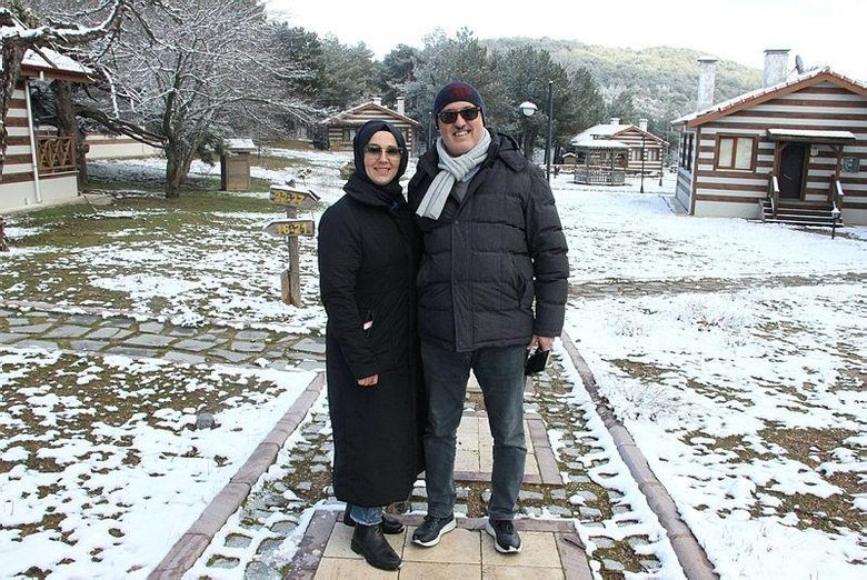 Spil’de kar keyfi yaşayan vatandaşlar: Biz İzmirliler için kar altından daha değerli