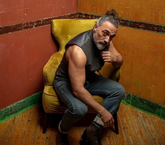 Ünlü oyuncu Selim Bayraktar 5 yıllık aşkıyla dünyaevine girdi