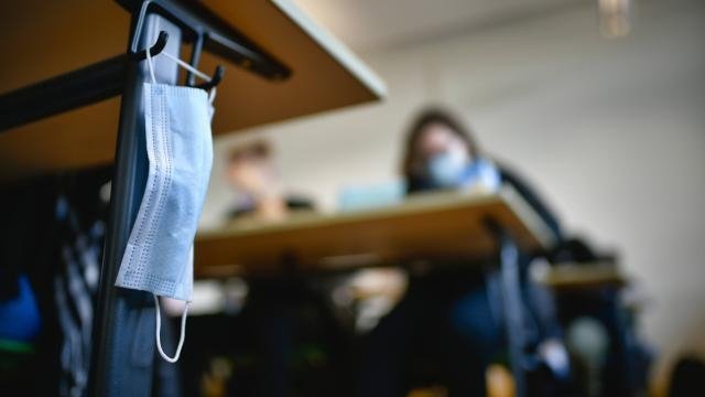 İzmir’de 1 mahallede yüz yüze eğitime ara verildi