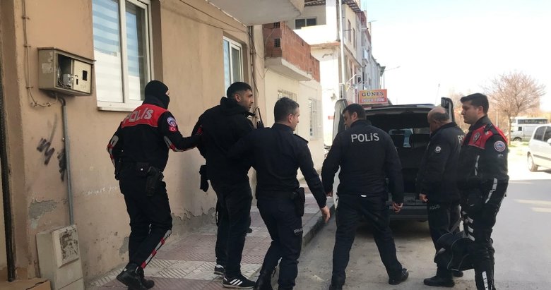 Manisa�da aranan hükümlü saklandığı evde yakalandı Manisa Haberleri