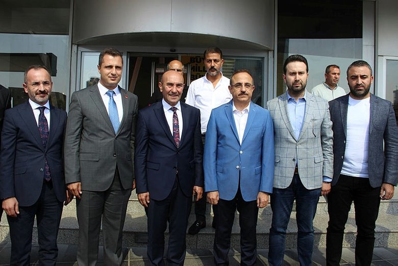 CHP’li Belediye Başkanı Soyer AK Parti İzmir İl Başkanı’nı ziyaret etti