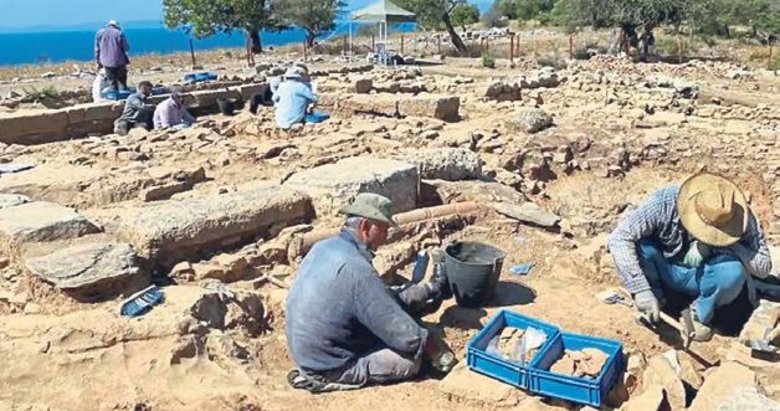 İzmir’de altın dolu çömlek bulundu