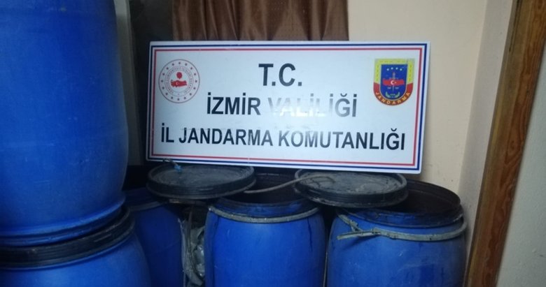 İzmir’de bin 980 litre sahte içki ele geçirildi