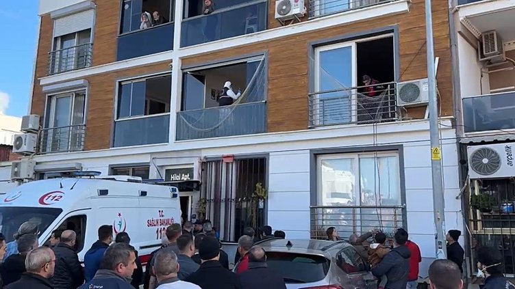 Aydın’da yürek yakan olay! İtfaiye erinin eşi ve çocukları evdeki yangında can verdi