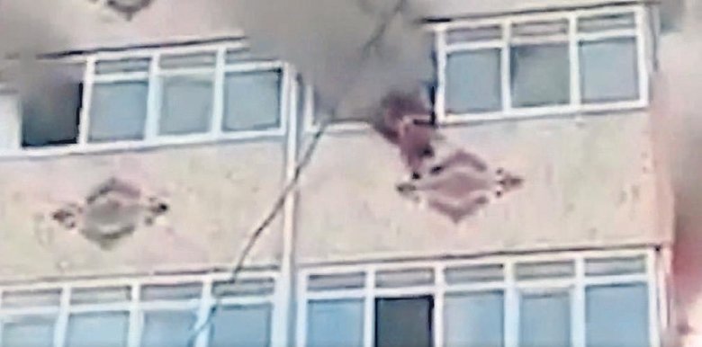 Çocuklarını yaşatmak için kendini feda etti