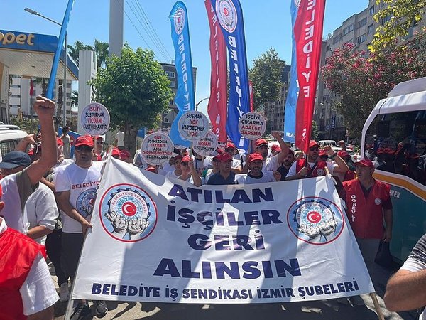 izmir-buyuksehir-belediyesinde-isci-eylemi-tum-isciler-gorevine-donene-kadar-surecek-1752062414395.jpeg