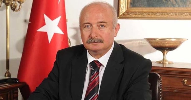 İzmir eski Valisi Alaaddin Yüksel hayatını kaybetti