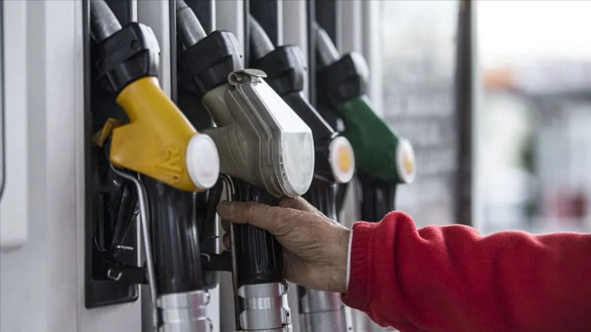 AKARYAKITTA SON DURUM 27 HAZİRAN | Bugün benzin, motorin ve LPG ne kadar? İzmir, İstanbul ve Ankara'da güncel akaryakıt fiyatları